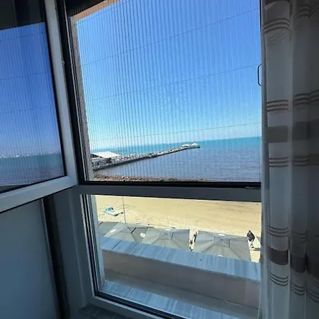 Sea Side *