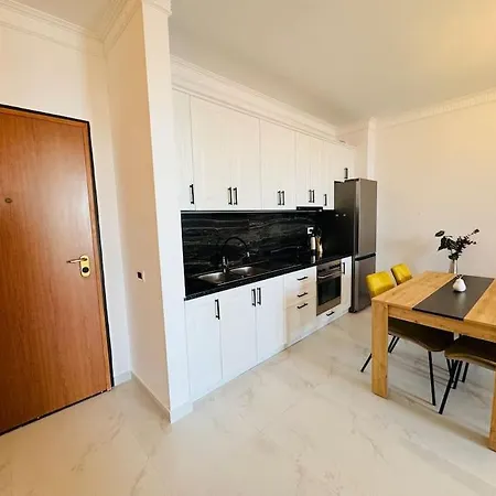 Sea Side 公寓 Durrës